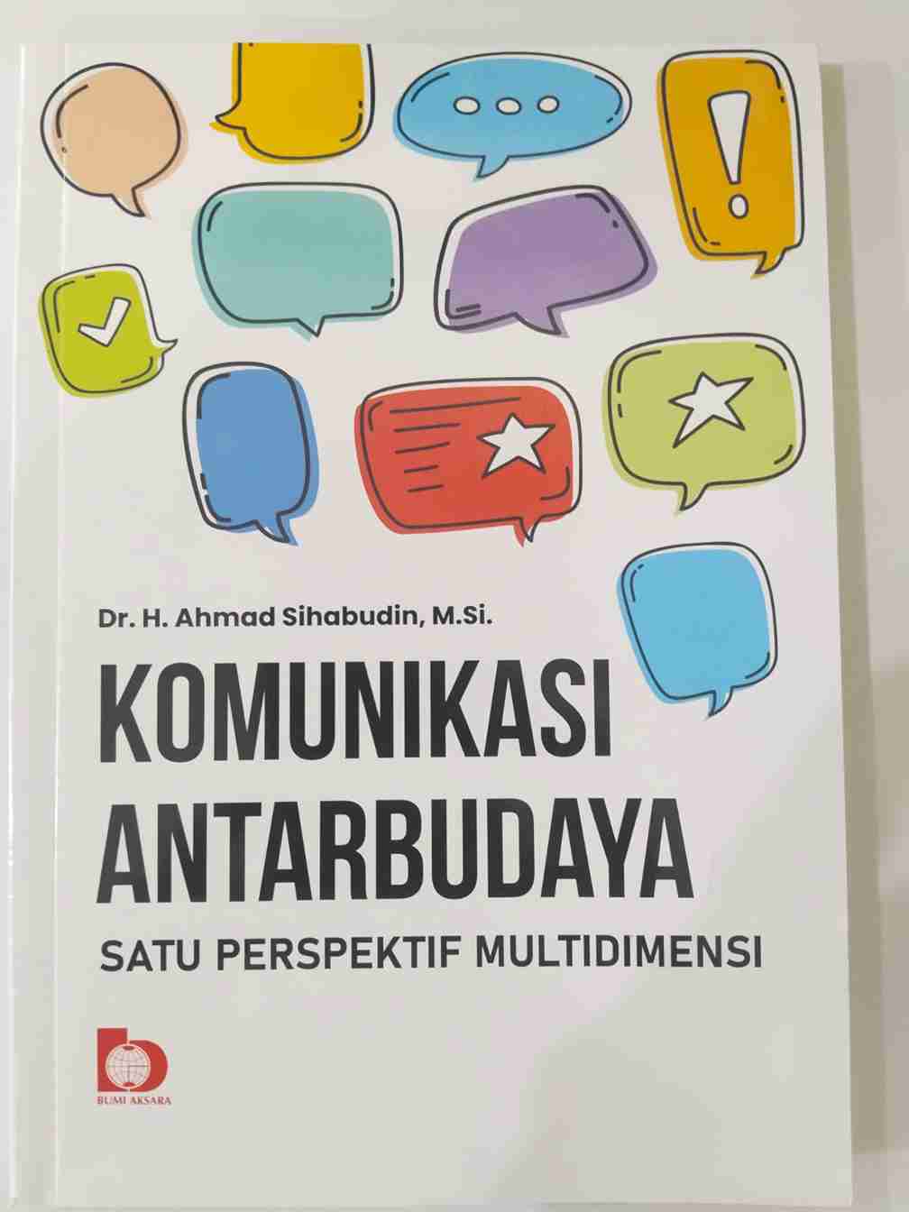 Komunikasi Antar Budaya : Satu Perspektif Multidimensi